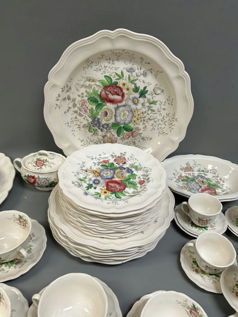 Royal Doulton China - image 5 of 6