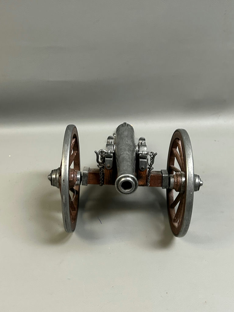 Vintage Dahlgreen Civil War Replica Canon - image 4 of 6