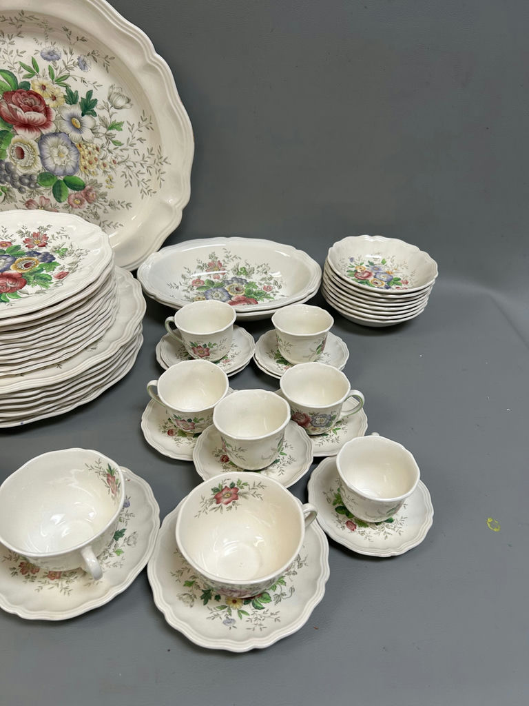 Royal Doulton China - image 2 of 6