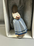 Lladro Figurine "Guess What I Have" Mint in Box - thumbnail 4 of 4