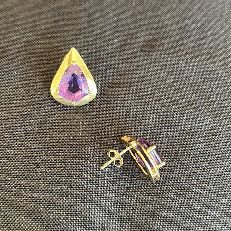 14K Gold & Amethyst Gemstone Stud Earrings - image 3 of 9