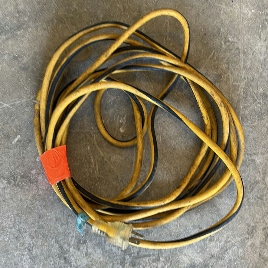 Extension Cords and Outdoor Power Strip - image 7 of 14