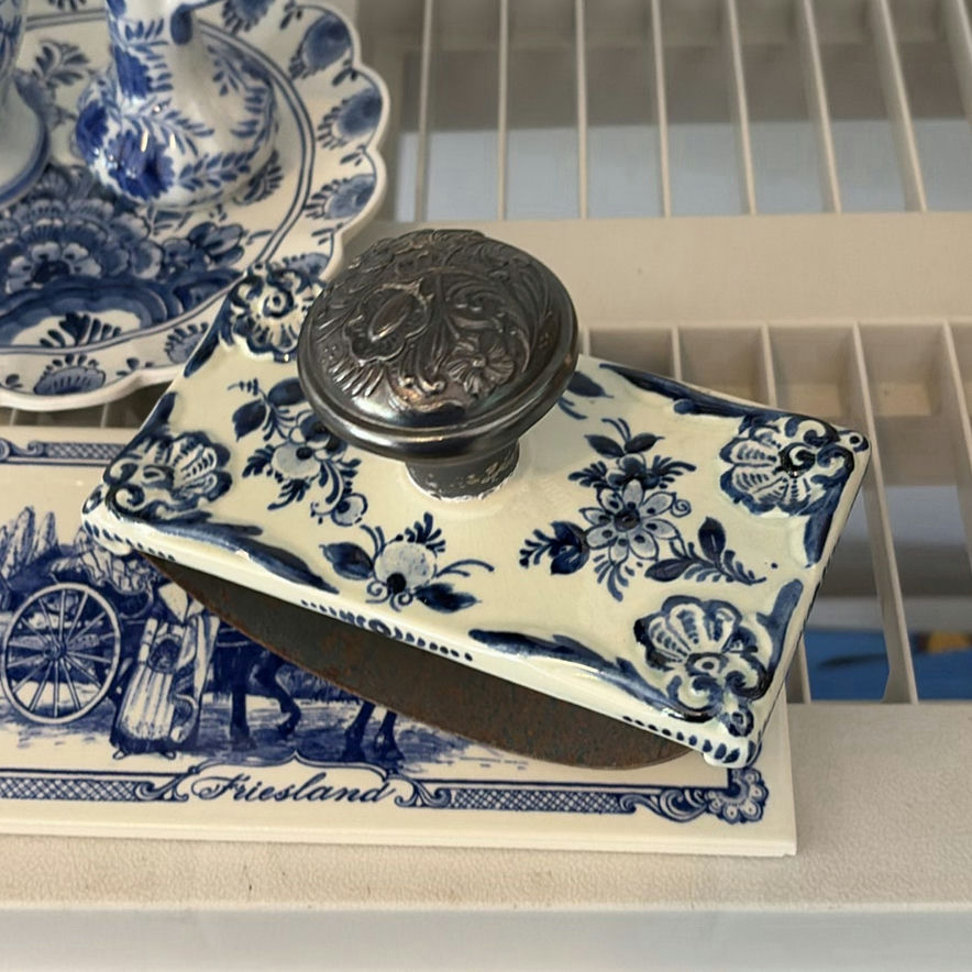 Antique Delft Stamp & Dutch Delft Style Ceramic Decor & Tiles - image 13 of 16