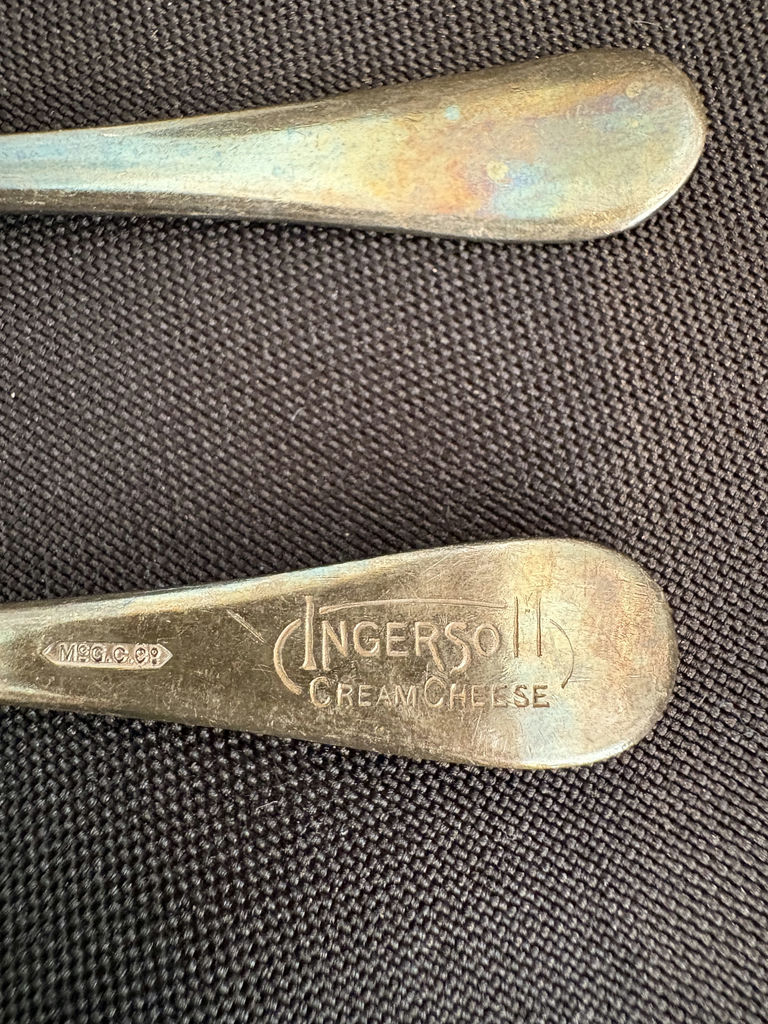 Assorted Silverplate Flatware and Serving Pieces with Spoon Set in Case - image 11 of 19