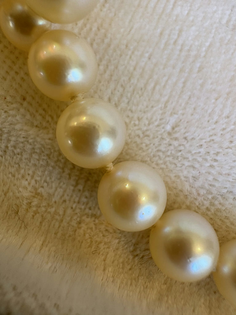 Pearl Necklace and Pearl Earrings Set - BIRKS - image 8 of 9