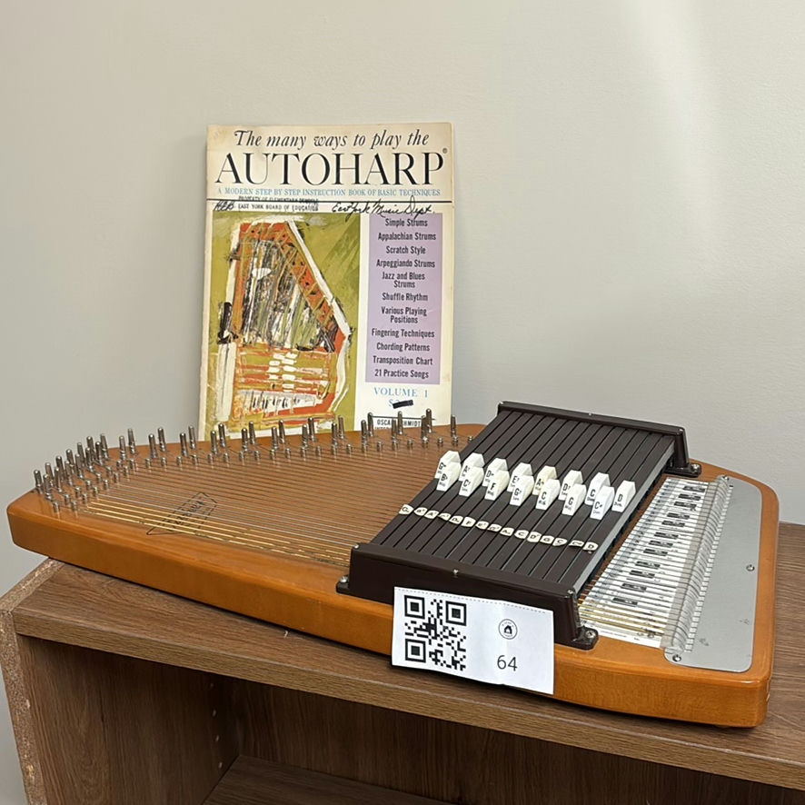 Oscar Schmidt Autoharp with Instruction Book - image 1 of 9