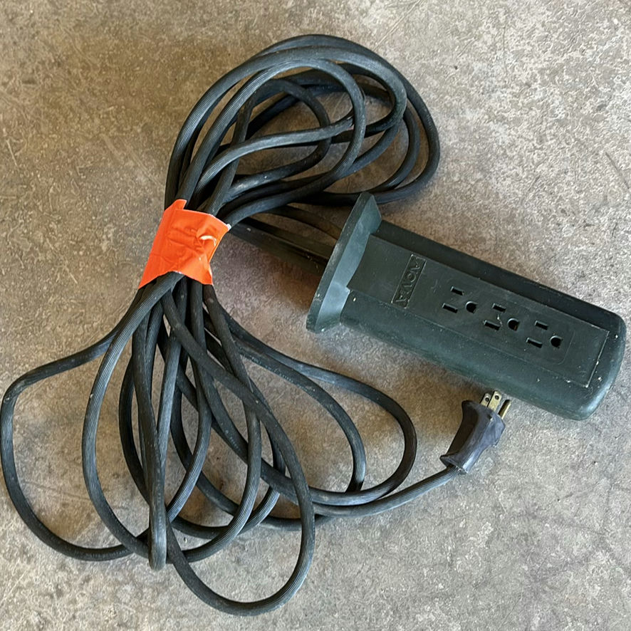 Extension Cords and Outdoor Power Strip - image 2 of 14