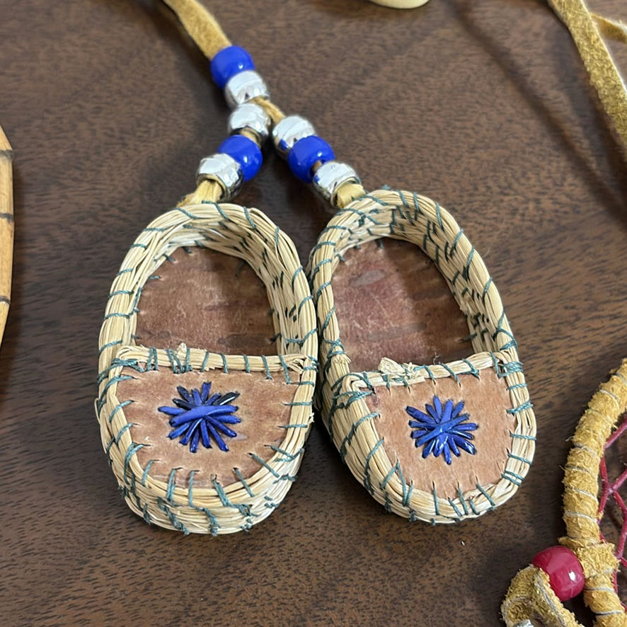 Collection of Indigenous-Style Handcrafted Decor and Accessories - image 12 of 15