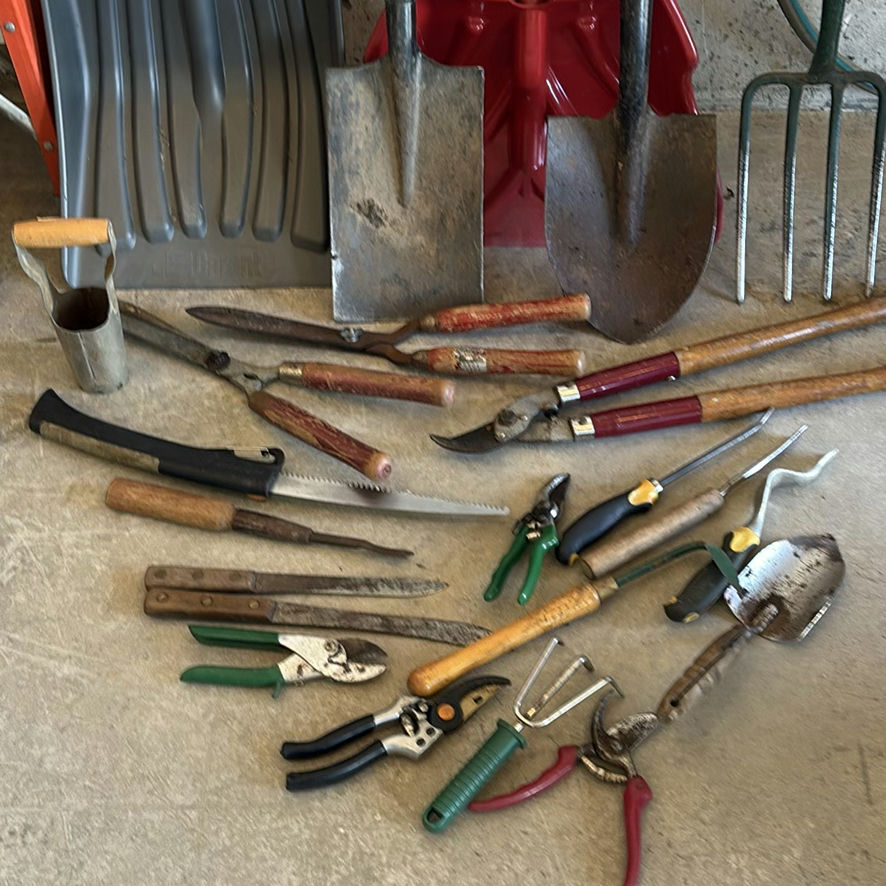 Garden Tools and Hand Pruning Tools Assortment - image 9 of 9