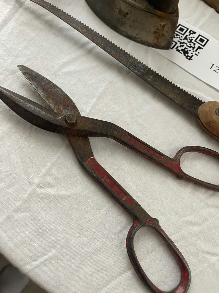 Vintage Household Tools and Decorative Items - image 5 of 7