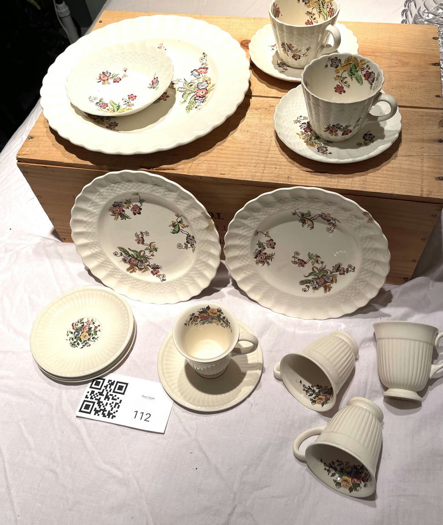 Copeland ‘Wicker Lane’ Set- Floral Pattern Ceramic Dinnerware and Teacup Set - image 1 of 10