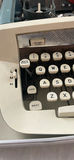 Royal Sabre Portable Typewriter - thumbnail 4 of 8