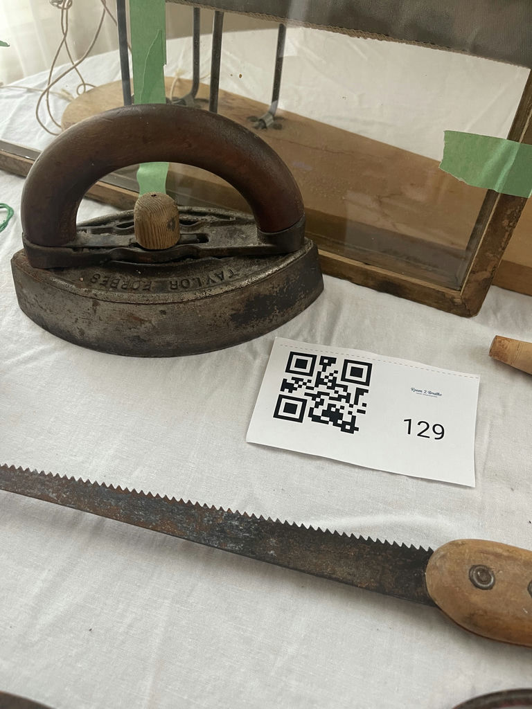 Vintage Household Tools and Decorative Items - image 2 of 7