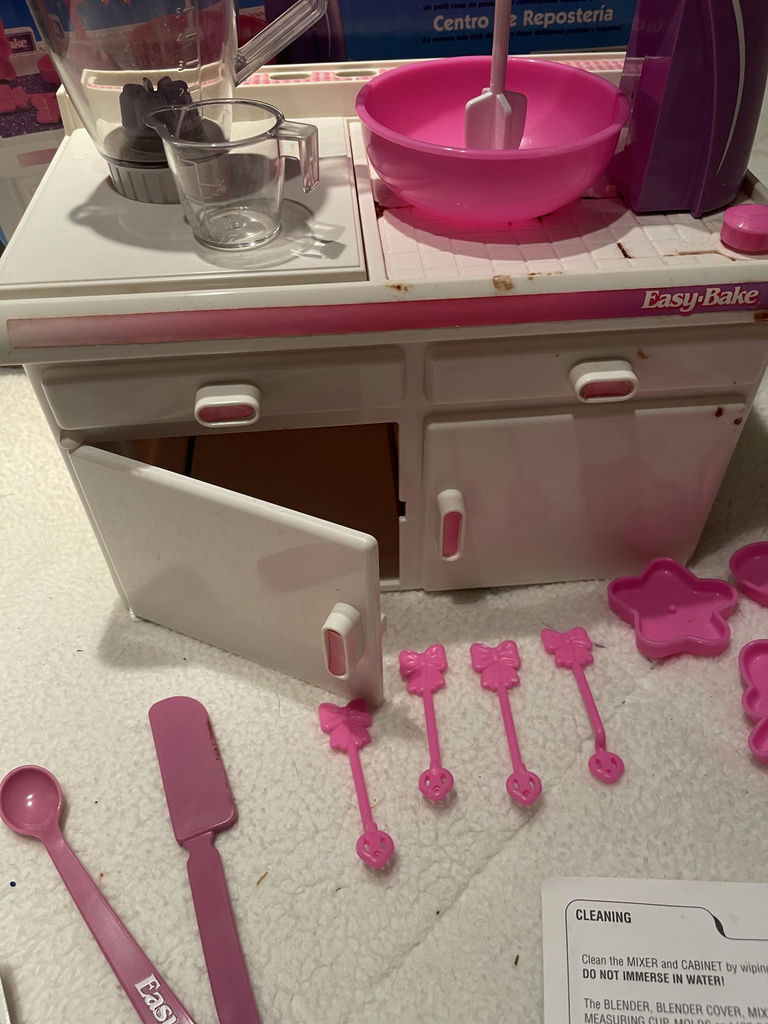 Collectable Easy-Bake Mix 'n Make Center Toy Kitchen Set - image 6 of 11