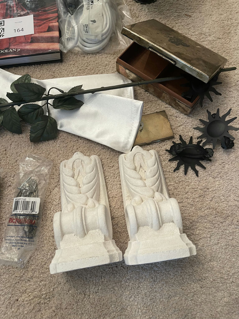 Mixed Decor Items And Cabinet Hardware - image 2 of 11