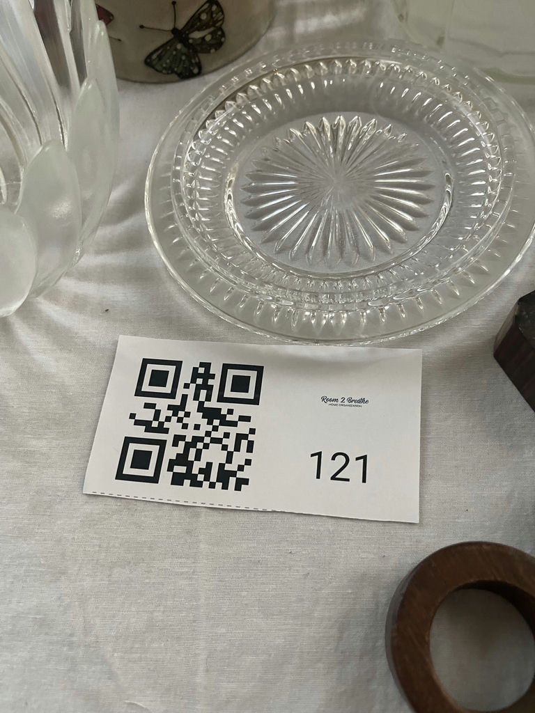 Assorted Glass Bowls, Ceramic Pots, and Wooden Napkin Rings - image 6 of 7