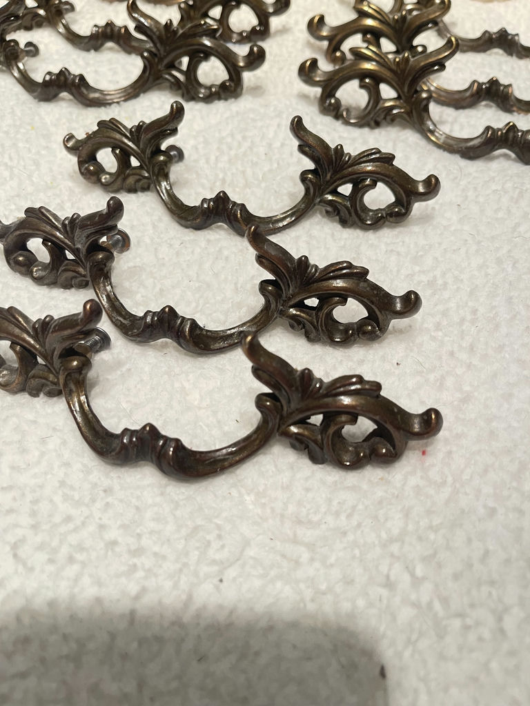 Decorative Drawer Pulls and Ceramic Cabinet Knobs - image 2 of 5