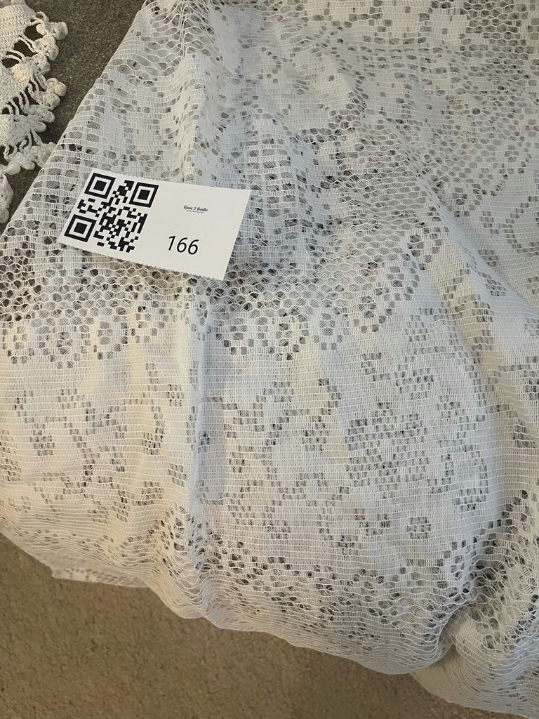 Assorted Lace and Embroidered Table Linens - image 2 of 9