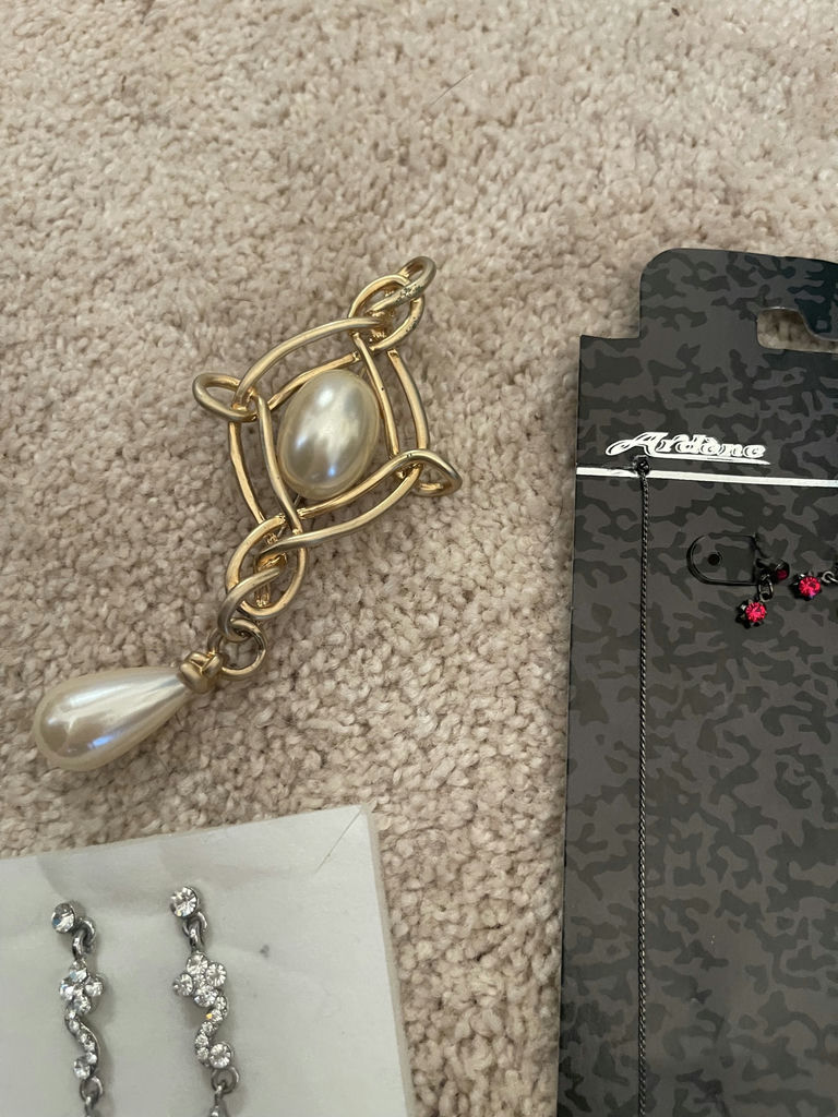 Assorted Jewelry, Watches, Ring Holder, and Sewing Machine Attachment Case - image 10 of 10