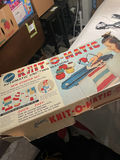 Kenner's Knit-O-Matic Automatic Knitting Machine Starter Set - thumbnail 1 of 4