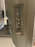 Toshiba TheaterWide HD Television - thumbnail 3 of 7