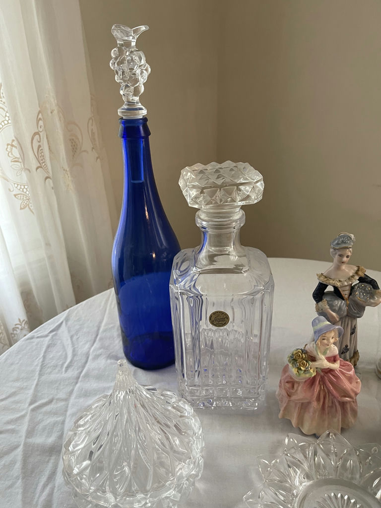 Assorted Glassware and Porcelain Figurines - image 3 of 9
