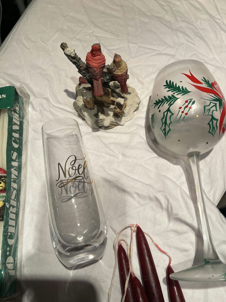 Assorted Decorative Holiday Candles, Painting/Art Instruction Books, Glassware, and Linens - image 7 of 8