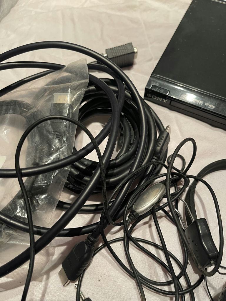 Sony DVP-SR200P CD/DVD Player with Sony Alarm Clock Radio, Headphones, and Cables - image 6 of 8
