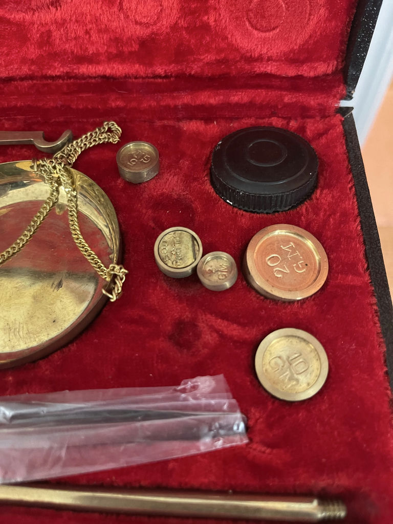 Vintage Brass Balance Scale Set with Weights and Case - image 7 of 10