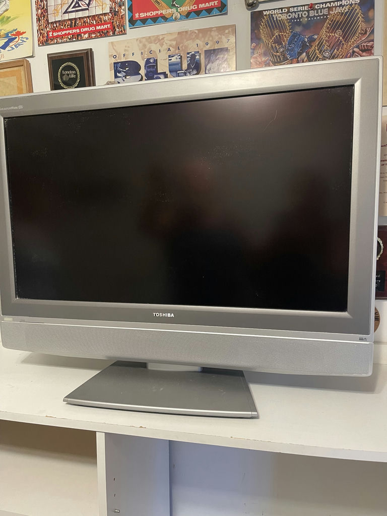 Toshiba TheaterWide HD Television - image 6 of 7