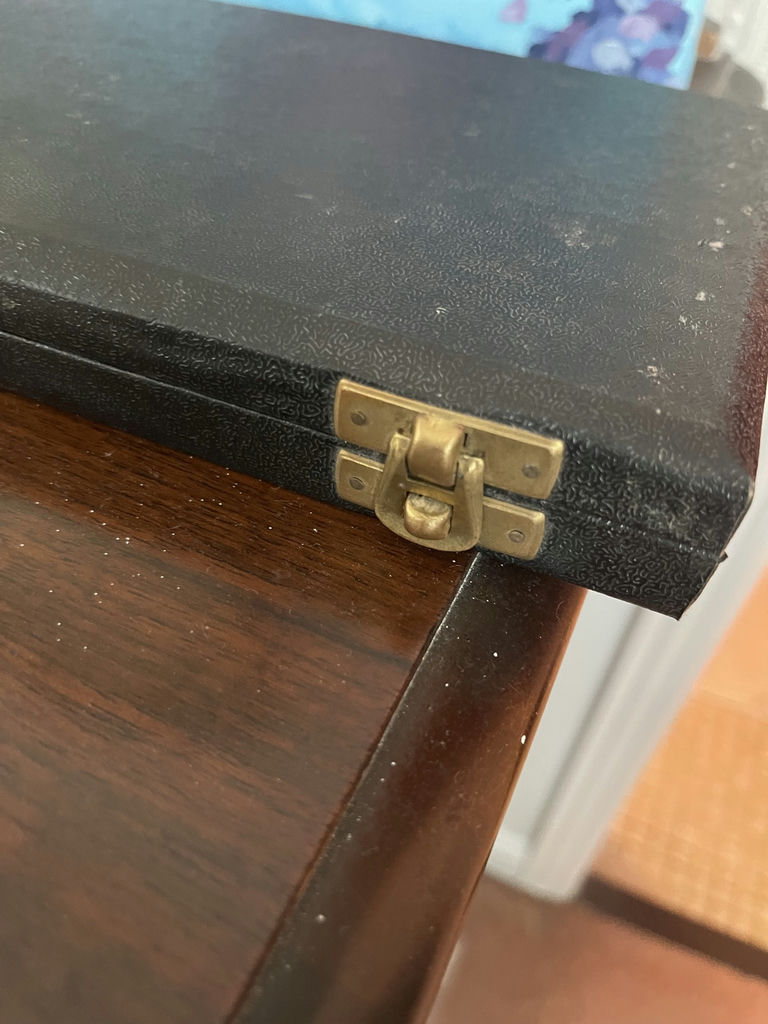 Vintage Brass Balance Scale Set with Weights and Case - image 3 of 10