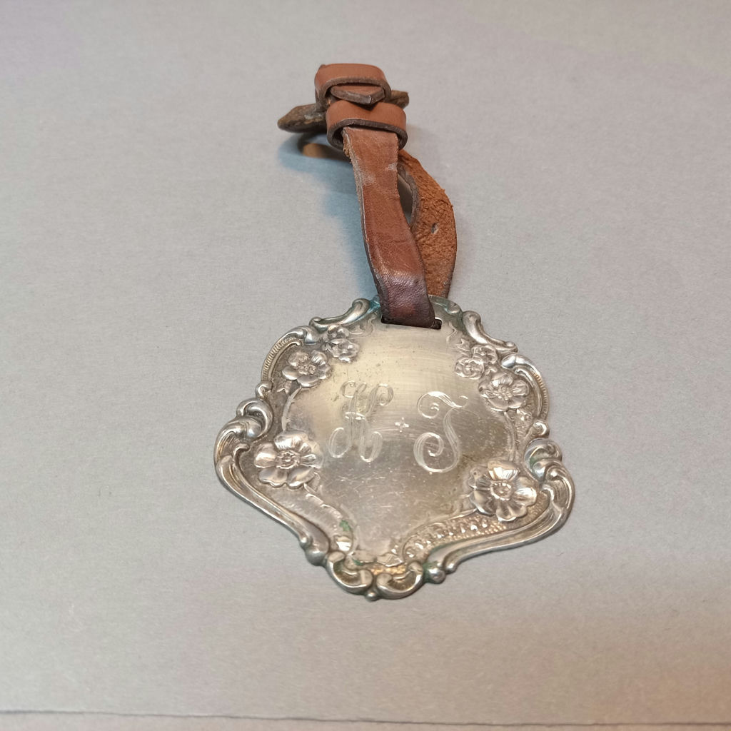Vintage Vanity w/Sterling (19+dwt) - image 2 of 24