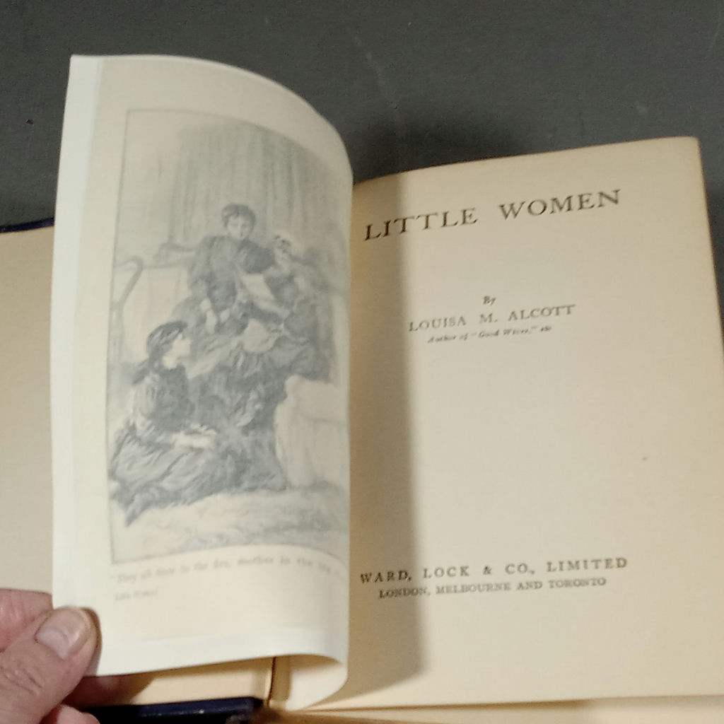 Vintage Porcelain Bookends & Little Women - image 11 of 15