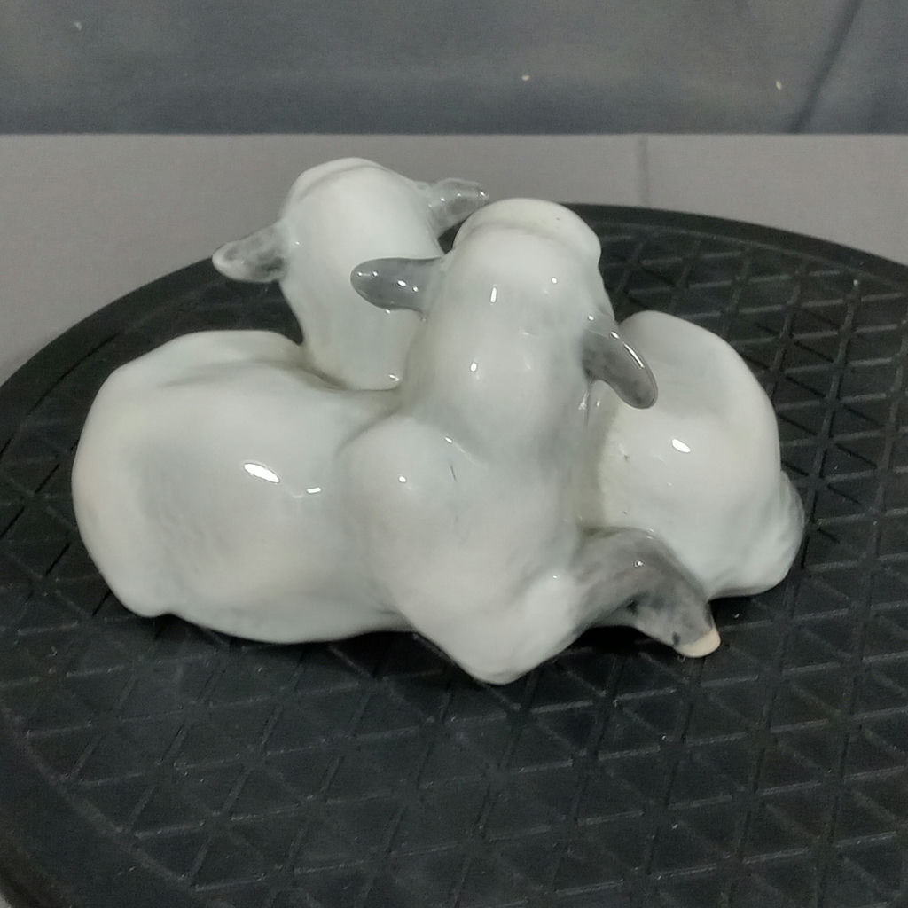 Royal Copenhagen, Bing & Grondahl Figurines - image 4 of 10