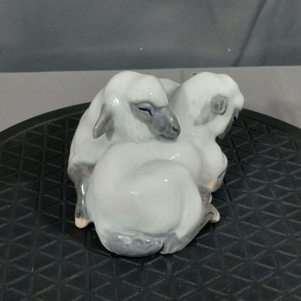 Royal Copenhagen, Bing & Grondahl Figurines - image 3 of 10
