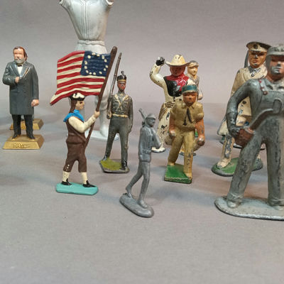 Vintage Metal & Plastic Figurines - Image 1 of 10