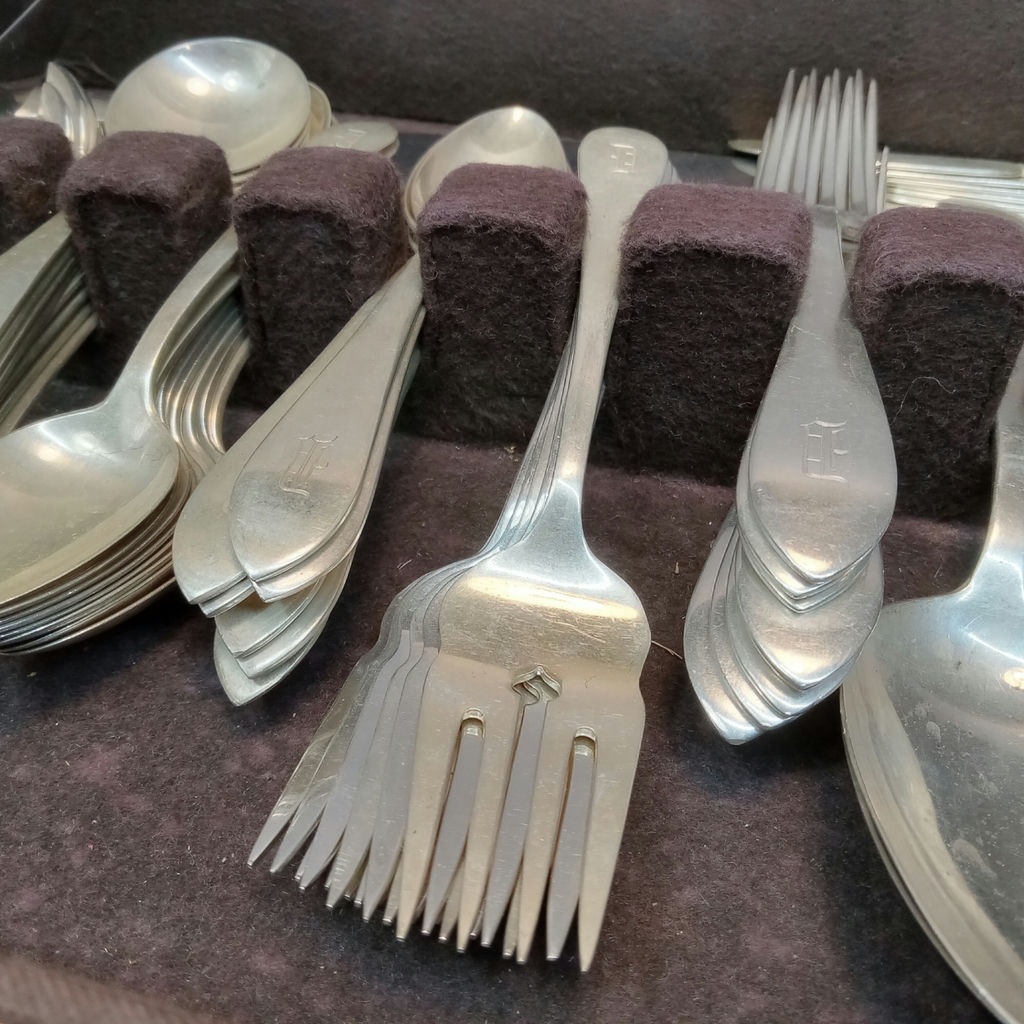 Dominick & Haff / Reed & Barton Sterling Flatware (1299+dwt) - image 1 of 24
