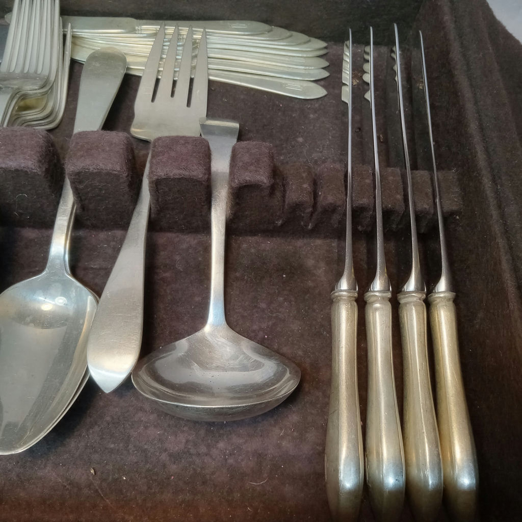 Dominick & Haff / Reed & Barton Sterling Flatware (1299+dwt) - image 4 of 24