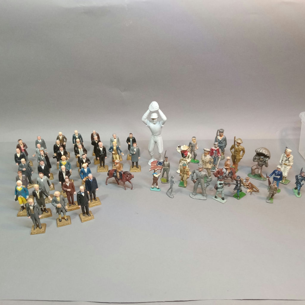 Vintage Metal & Plastic Figurines - image 2 of 10