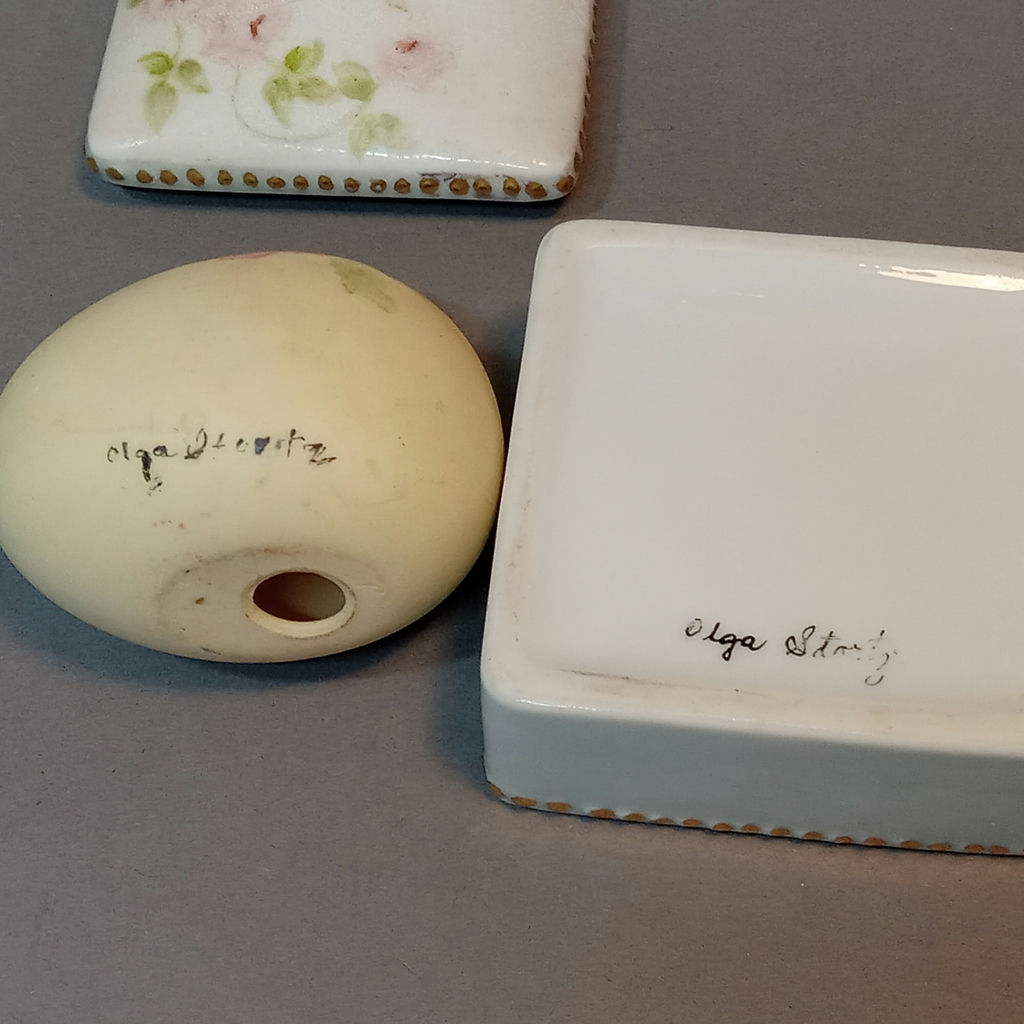 Mid-Century Hand Painted Vanity Ceramics - image 10 of 15