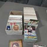 Trading Cards - Football / Hockey / Basketball - thumbnail 14 of 23