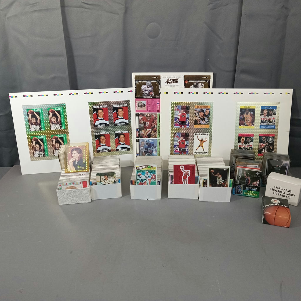 Trading Cards - Football / Hockey / Basketball - image 1 of 23