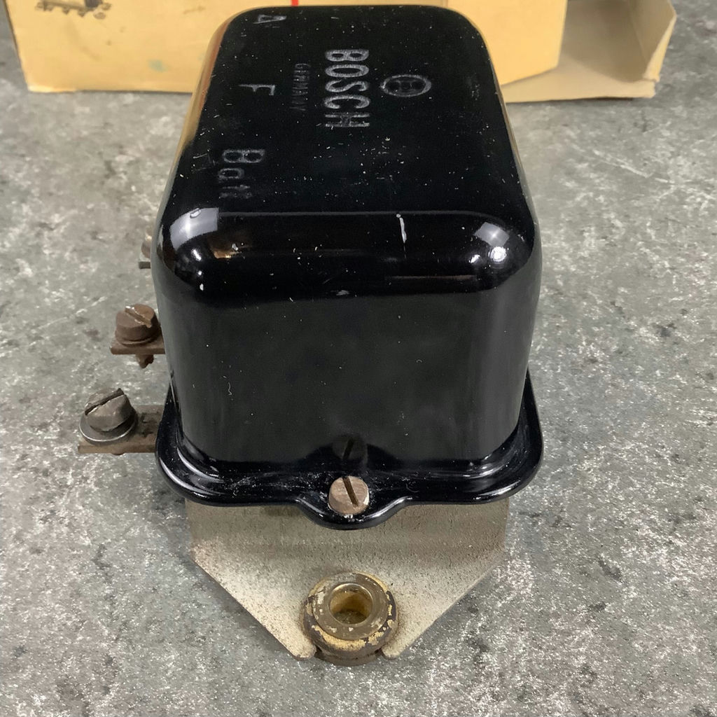 Porsche 356 Bosch RE6 Regulator - image 6 of 6
