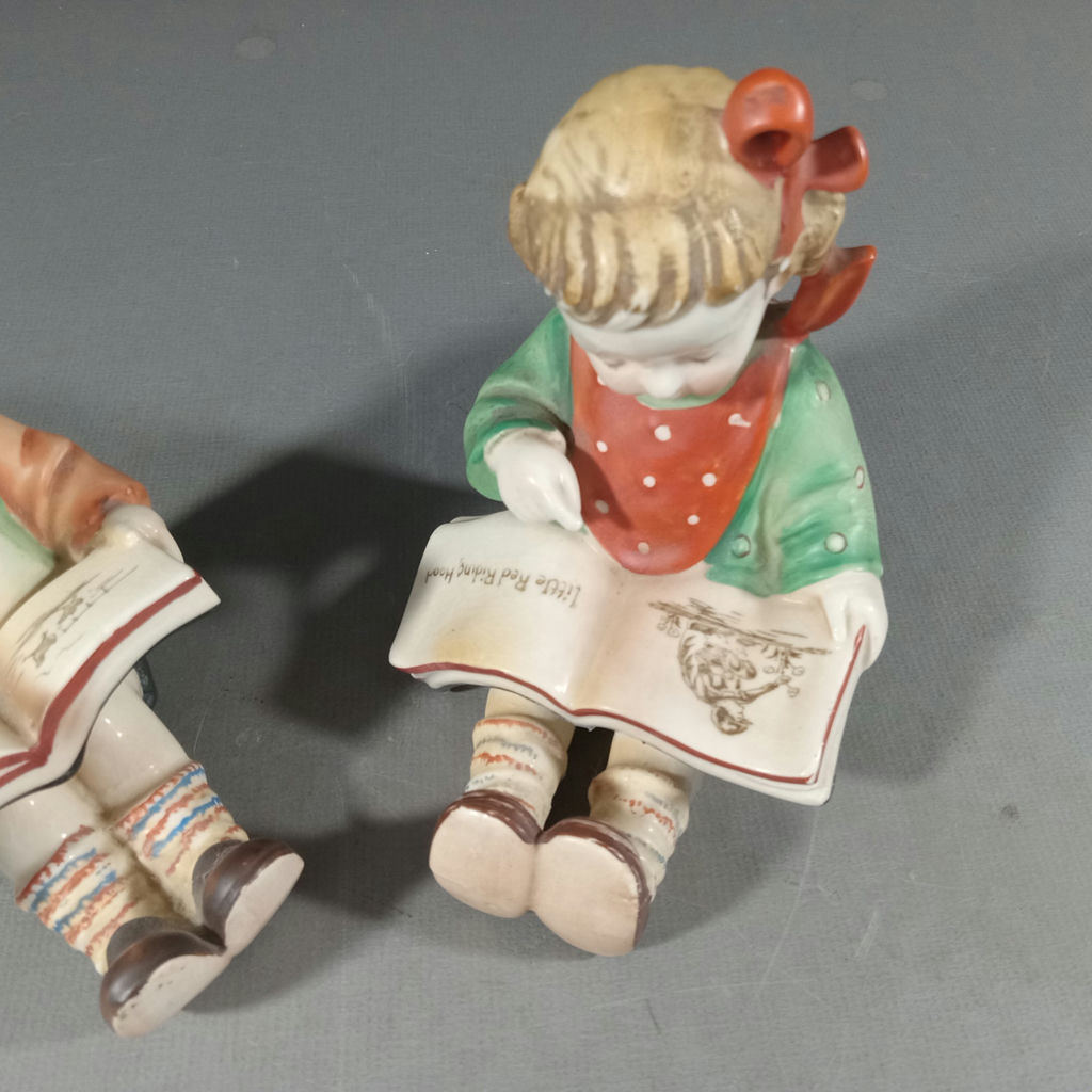 Vintage Porcelain Bookends & Little Women - image 3 of 15