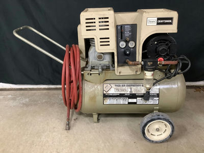 DeBillviss Air Compressor - Image 1 of 8