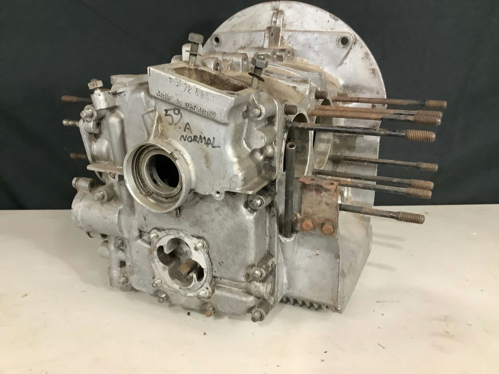 Porsche 356 Engine Block // P*72 686 - image 27 of 31