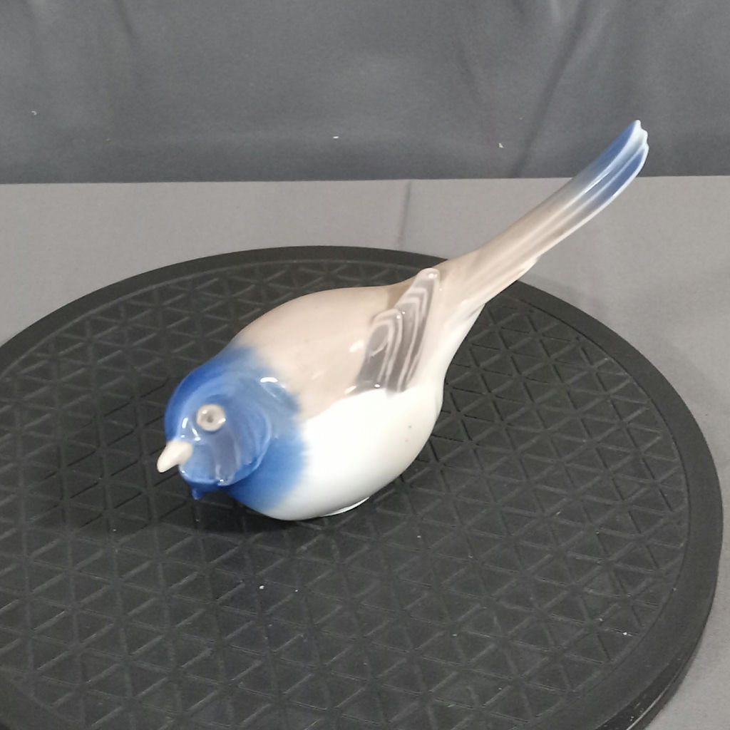Royal Copenhage, Bing & Grondahl Bird Figurines - image 2 of 14