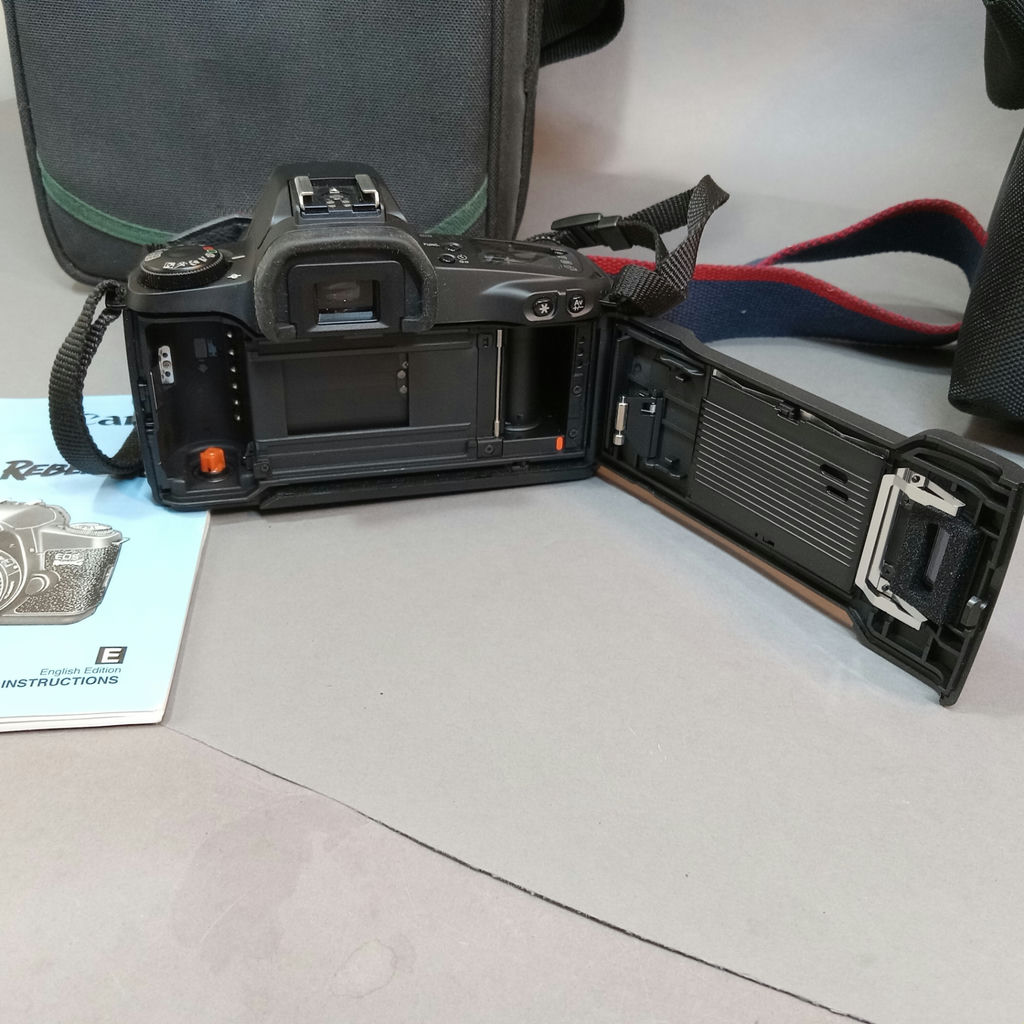 Canon 35mm Film Cameras & Lenses - image 5 of 22