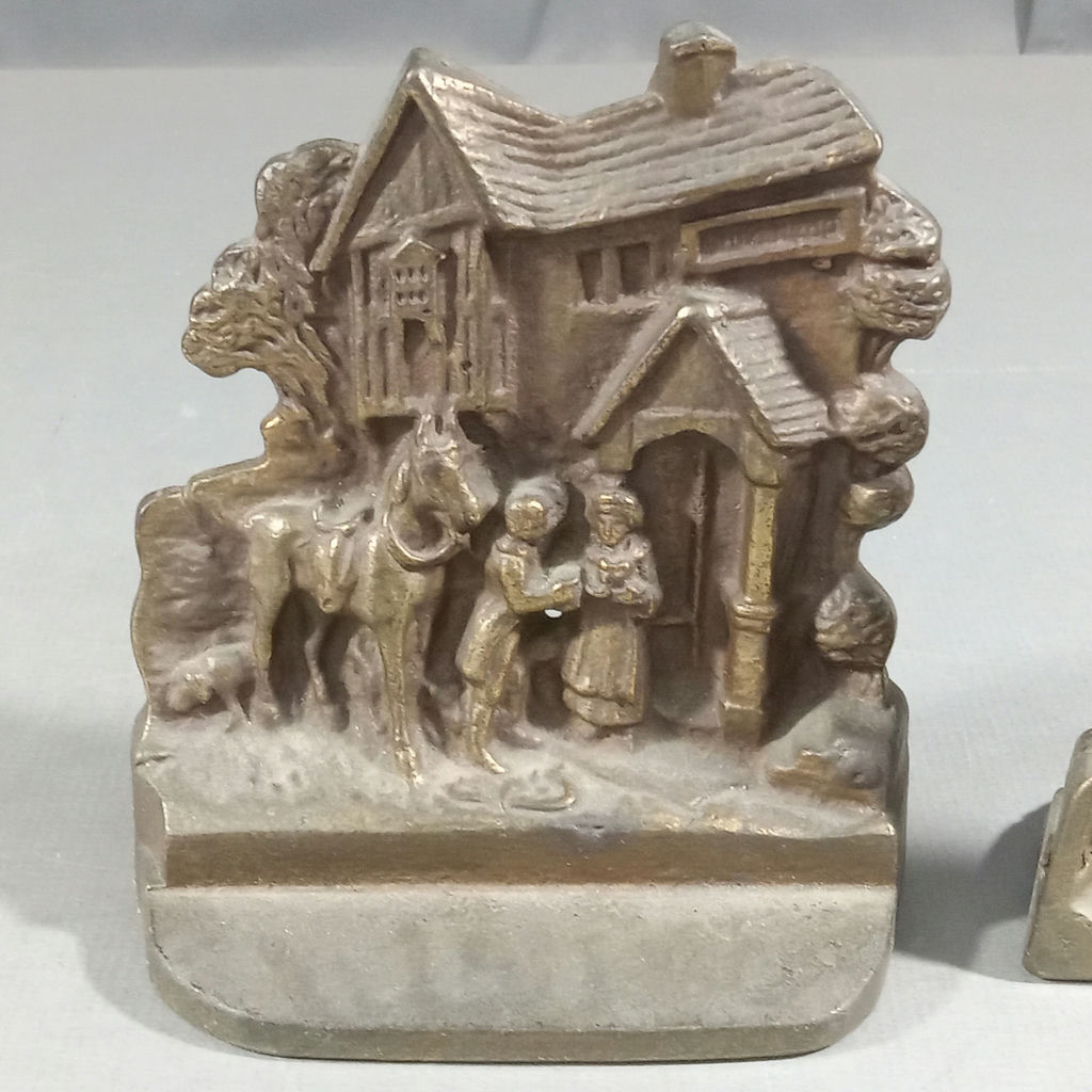The Globe Illustrated Shakespeare & Brass Bookends - image 4 of 15
