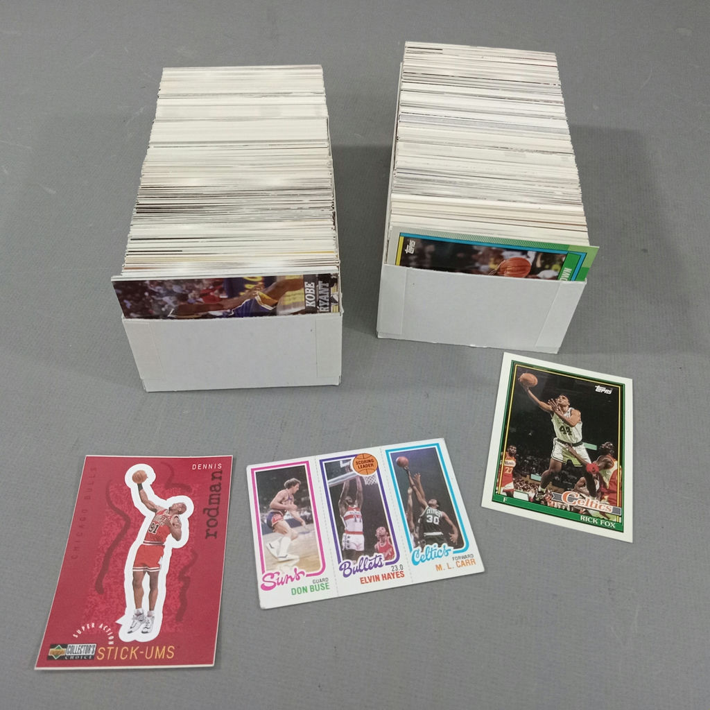 Trading Cards - Football / Hockey / Basketball - image 18 of 23